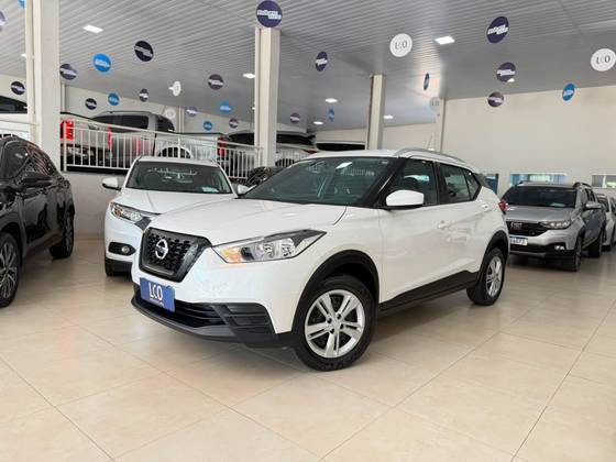 NISSAN KICKS 1.6 16V FLEXSTART S 4P XTRONIC NISSAN KICKS 1.6 16V FLEXSTART S 4P XTRONIC